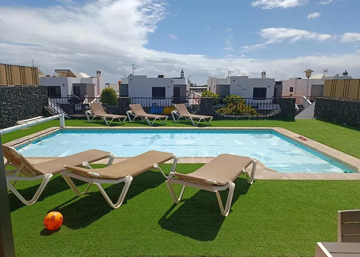 Juanita, Puerto Del Carmen, Lanzarote فيلة