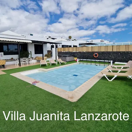 Juanita, Puerto Del Carmen, Lanzarote Villa *